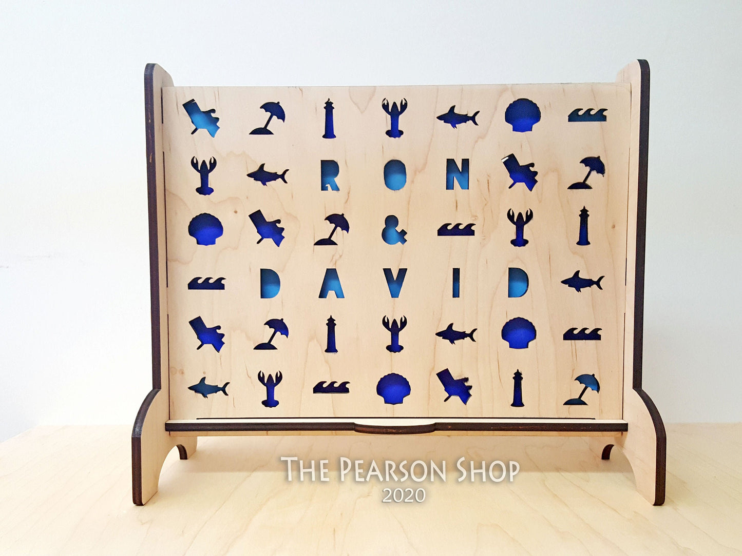 Connect 4 Custom Cutouts Game