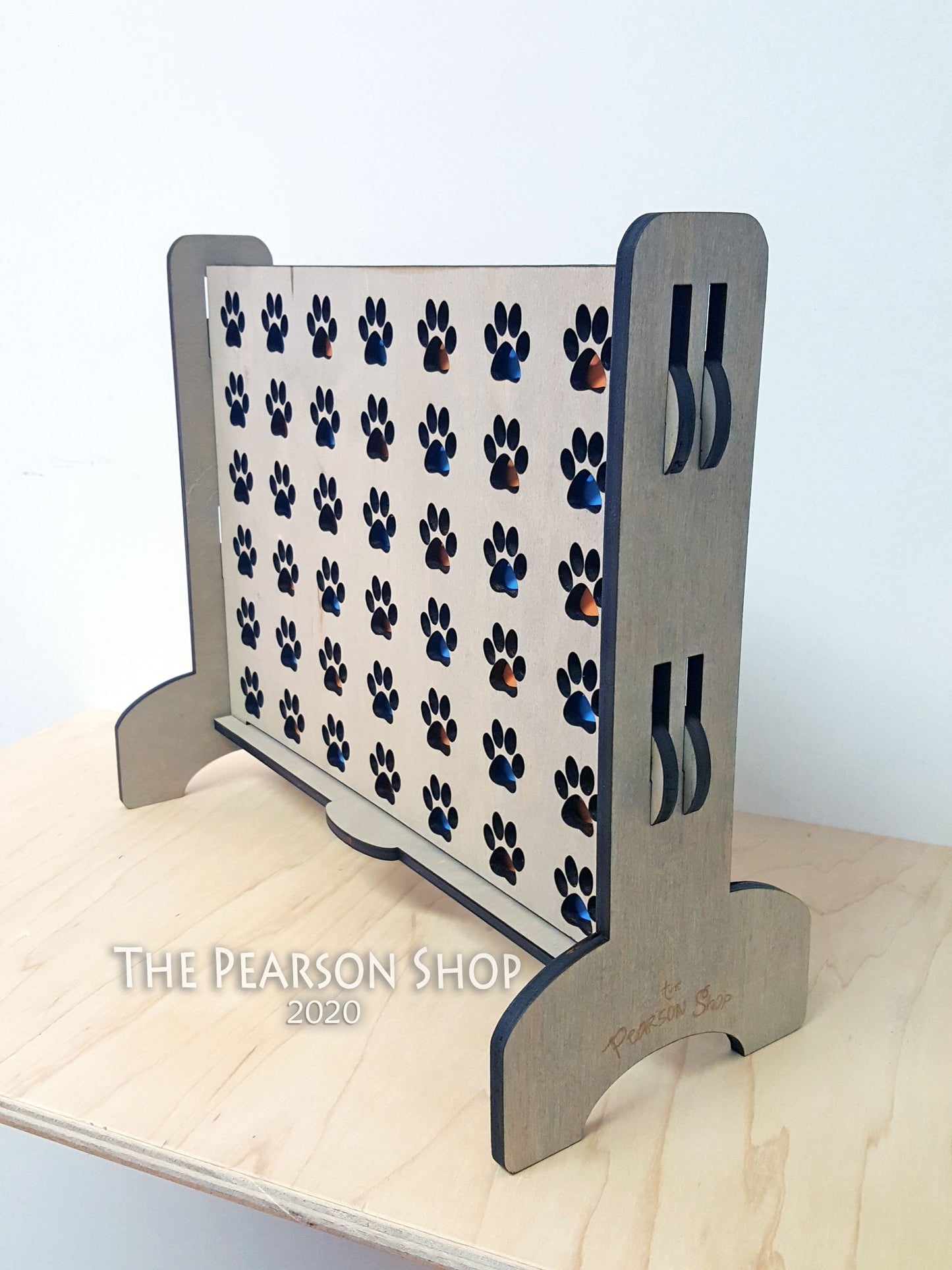 Connect 4 Paw Prints Game